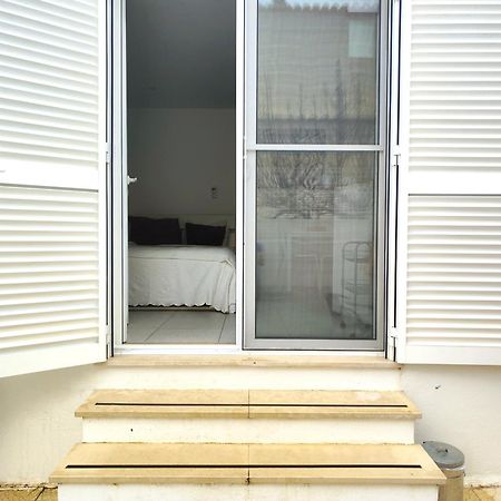 Moradia Geminada V0 - Localizacao Central - Privada Quarteira Εξωτερικό φωτογραφία